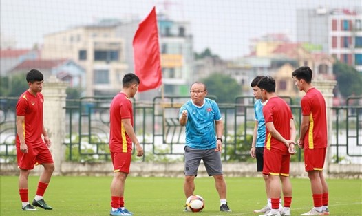 U23 Việt Nam có thể phải giải quyết trận đấu trên chấm 11m. Ảnh: VFF