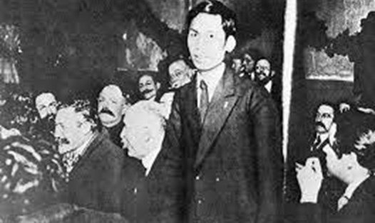 Đồng chí Nguyễn Ái Quốc trong Đại hội lần thứ XVIII của Đảng Xã hội Pháp, năm 1920. Ảnh: TL