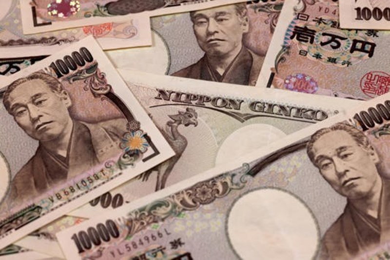 Japan forces young people to spend 360,000 USD in benefits wrongly transferred