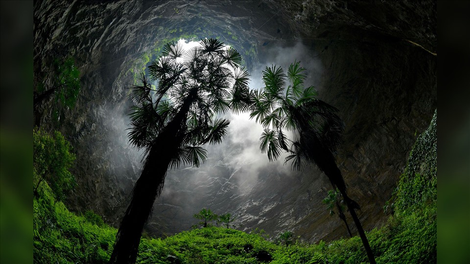 The giant sinkhole in China hides a magical secret