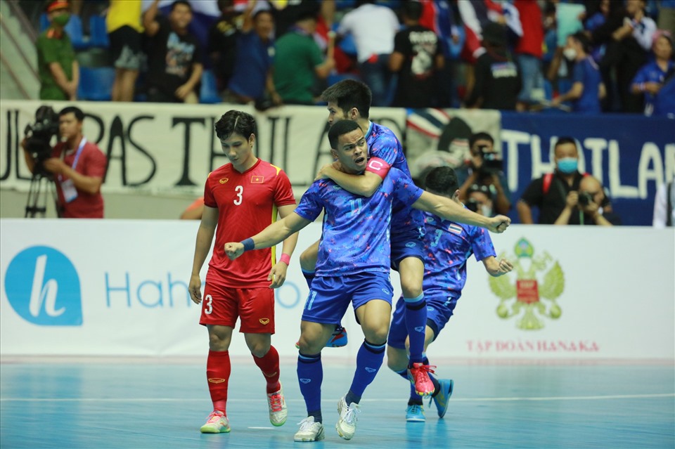Thua futsal Thái Lan 0-2, futsal Việt Nam chỉ giành huy chương đồng SEA Games 31