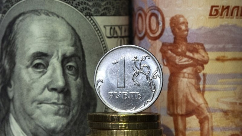 Russian ruble rose to record high against USD, euro
