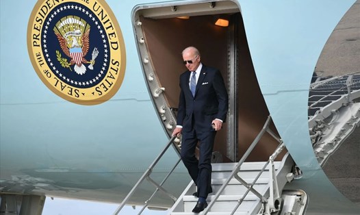Tổng thống Joe Biden tới căn cứ không quân ở Pyeongtaek, Hàn Quốc, ngày 20.5.2022. Ảnh: AFP