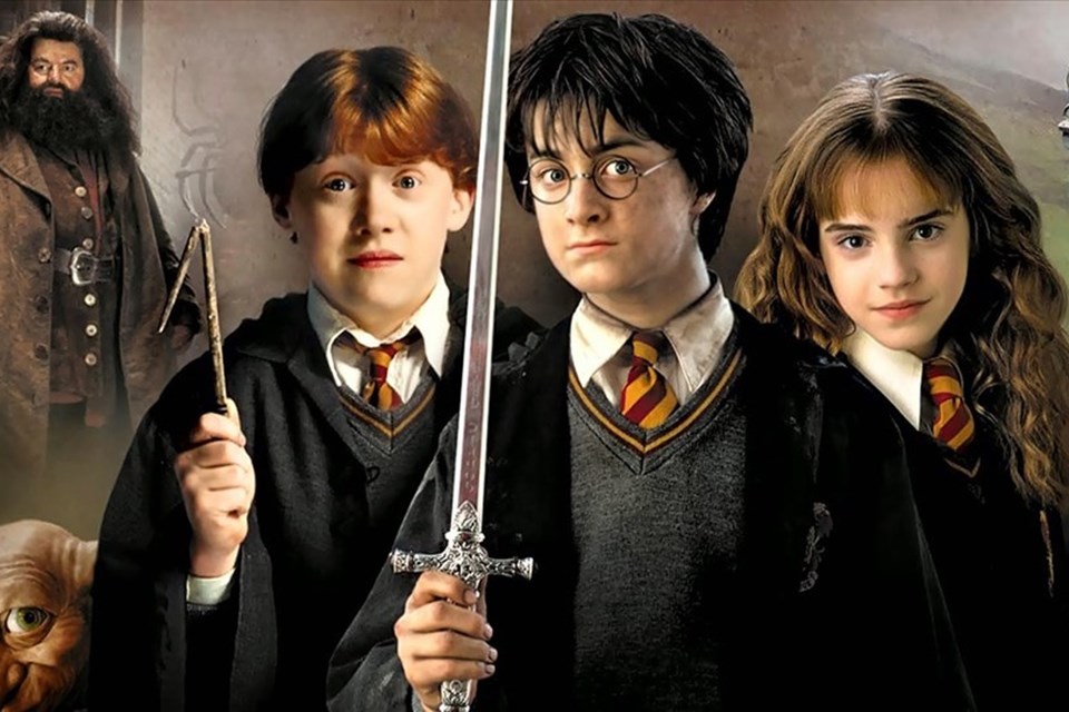 "Harry Potter và hòn đá phù thủy" công chiếu kỉ niệm 21 năm ra mắt khán giả