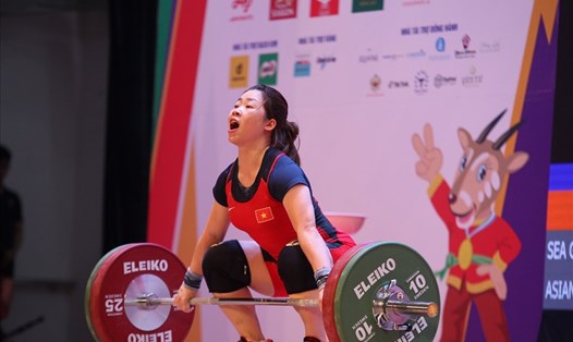 Đoàn thể thao Việt Nam đang bội thu Huy chương Vàng SEA Games 31. Ảnh: Bùi Lượng