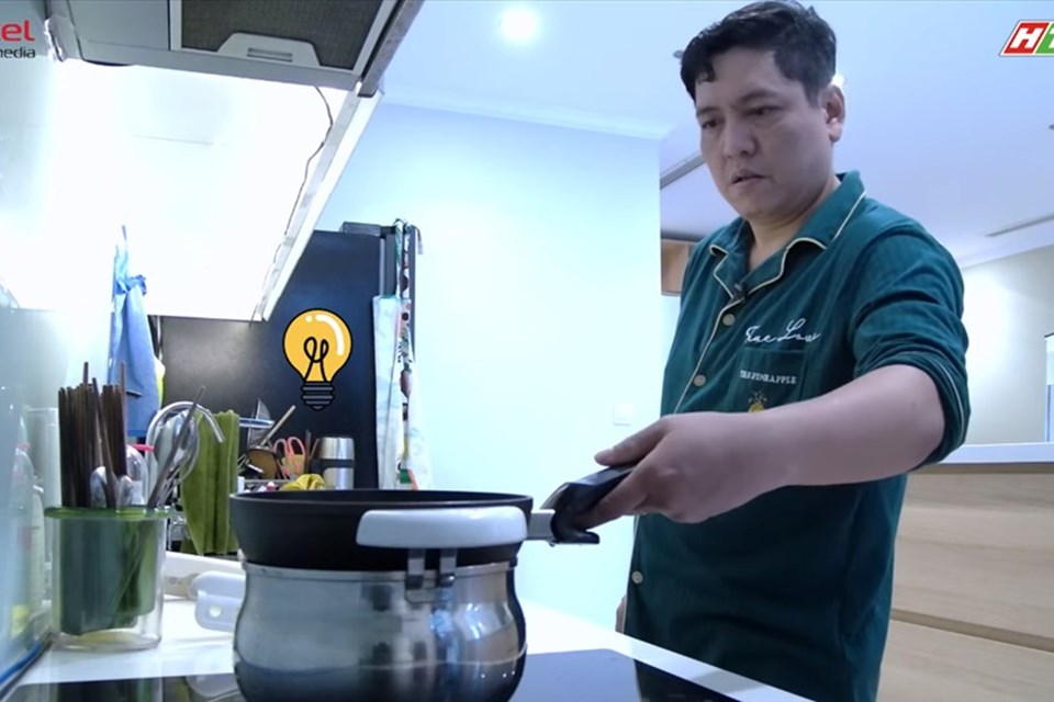 Siêu đầu bếp Đức Thịnh - JustaTee trổ tài nấu nướng cho con và cái kết Siêu đầu bếp Đức Thịnh - JustaTee trổ tài nấu nướng cho con và cái kết