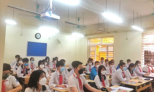 Nhiều trường học tại Hà Nội xây dựng phương án ôn tập, bổ sung kiến thức cho học sinh sau thời gian dài học trực tuyến. Ảnh: TV