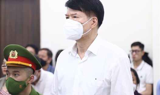 Cựu Thứ trưởng Y tế Trương Quốc Cường tại phiên toà. Ảnh: V.D