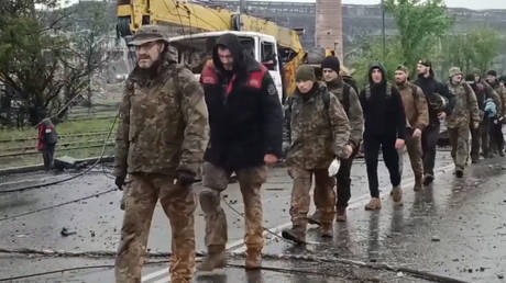 Chiến sự Ukraina: Những binh sĩ cuối cùng ở nhà máy thép Azovstal đầu hàng
