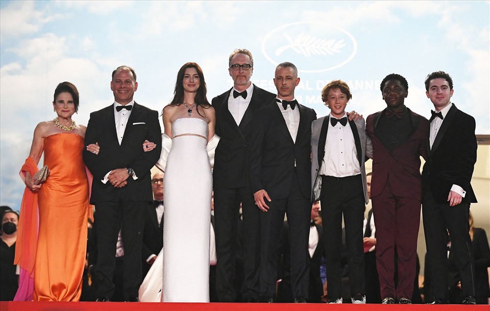 Phim “Armageddon Time” của Anne Hathaway nhận 7 phút vỗ tay tại LHP Cannes