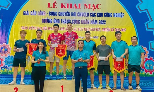 Công đoàn các khu công nghiệp tỉnh Thái Nguyên tổ chức giải thể thao tạo sân chơi cho đoàn viên, người lao động. Ảnh: CĐTN