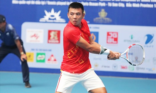 Lý Hoàng Nam sẽ có trận đấu nội bộ của tuyển quần vợt Việt Nam tranh huy chương vàng đơn nam SEA Games 31 với Trịnh Linh Giang. Ảnh: Phong Lê