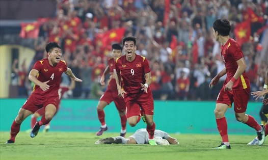 U23 Việt Nam với điểm tựa là 3 tuyển thủ quá tuổi đang hướng đến tấm huy chương vàng thứ hai liên tiếp. Ảnh: VFF.