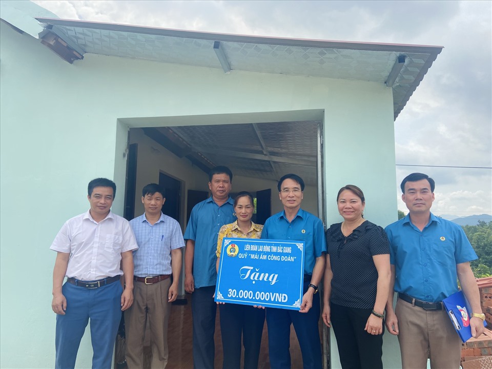 Bắc Giang: Khánh thành nhà Mái ấm Công đoàn cho đoàn viên khó khăn