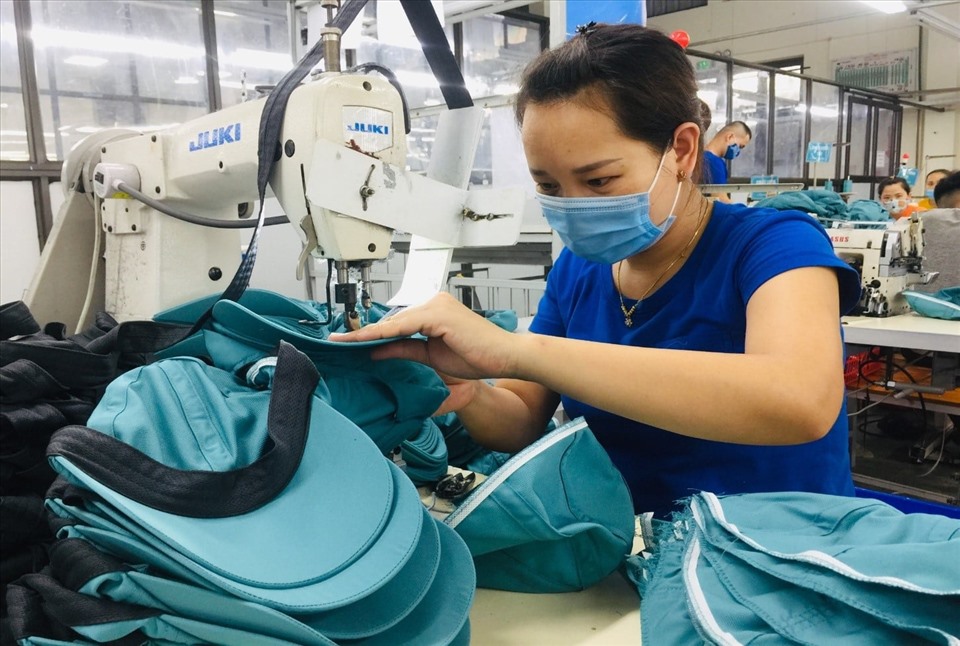 Người lao động tỉnh Thái Nguyên. Ảnh: CĐTN