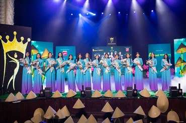 14 thí sinh vào chung kết Hoa hậu Môi trường Việt Nam. Ảnh: BTC.