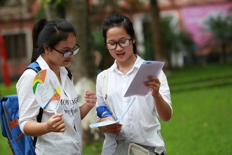 Gia đình không đủ điều kiện kinh tế, có nên vay vốn đi du học?