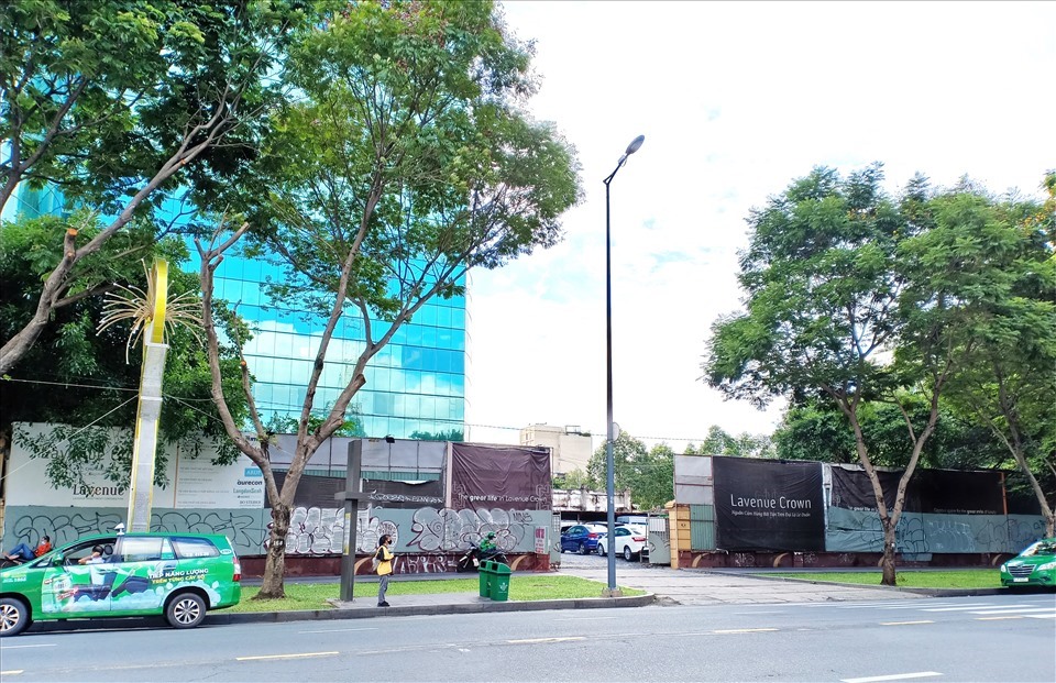 Hai người bị đề nghị kỷ luật do liên quan tới vụ án “Vi phạm quy định về quản lý, sử dụng tài sản Nhà nước gây thất thoát, lãng phí” tại dự án số 8 - 12 đường Lê Duẩn, Quận 1, TP HCM.