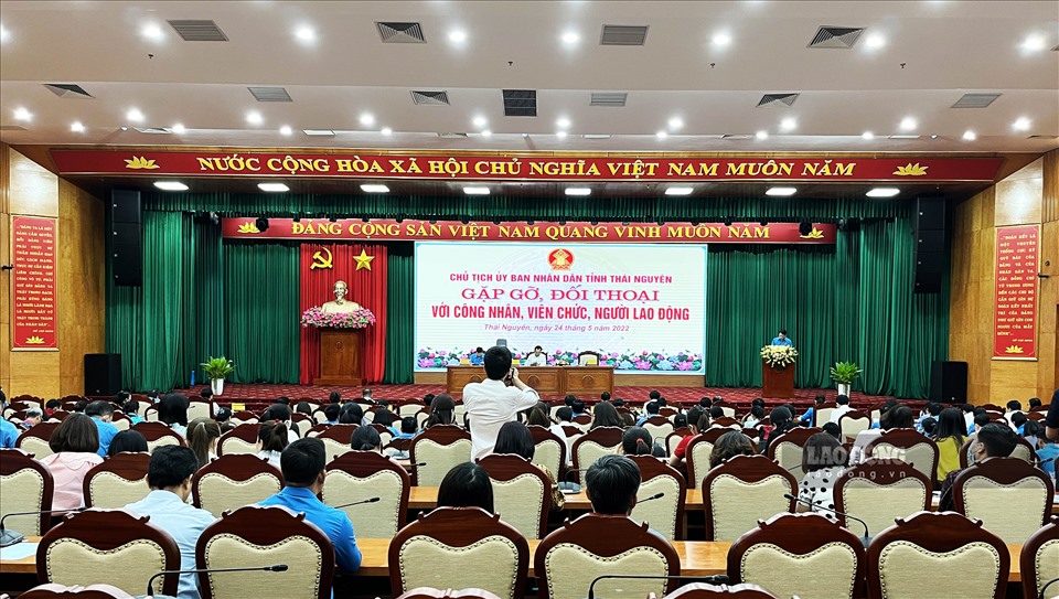 Thái Nguyên tổ chức gặp gỡ đối thoại với người lao động