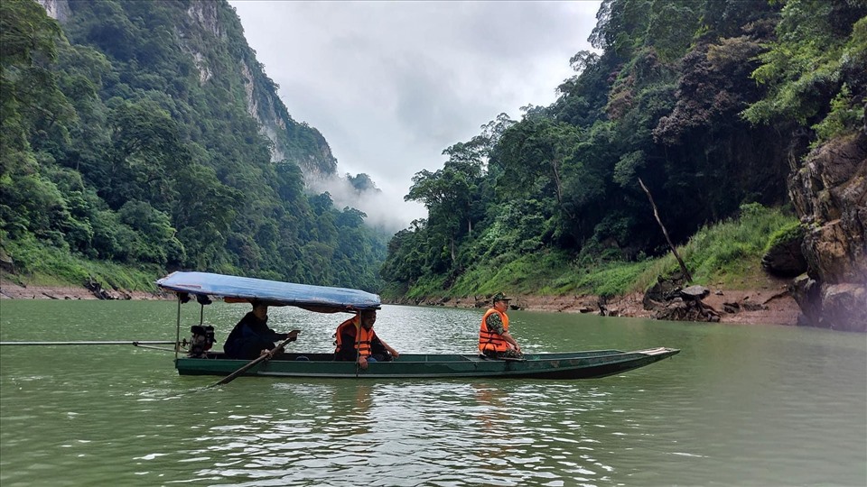 Cơ quan chức năng huyện Bắc Mê (Hà Giang) vừa tìm thấy thi thể vợ chồng mất tích trên sông Gâm.
