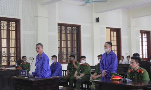 TAND tỉnh Nghệ An mở phiên hình sự sơ thẩm xét xử các bị cáo về các tội danh liên quan đến buôn bán, tàng trữ, sử dụng trái phép chất ma túy. Ảnh: HĐ