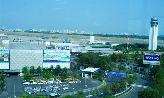 Phát triển mô hình “khu đô thị sân bay” Tân Sơn Nhất là cơ hội để tạo ra một điểm đến mới hấp dẫn.  Ảnh: Minh Quân