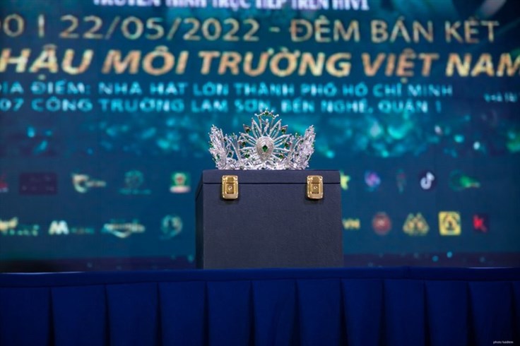 Lộ diện vương miện gần 7 tỉ đồng đồng của Hoa hậu Môi trường Việt Nam
