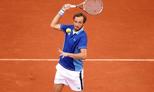 Danille Medvedev có trận đấu dễ dàng để giành vé vào vòng 2 Roland Garros 2022. Ảnh: ATP