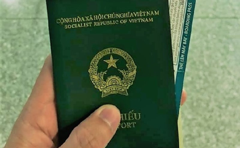 Tạm dừng cấp hộ chiếu phổ thông mẫu cũ trừ trường hợp cấp bách đến 1.7