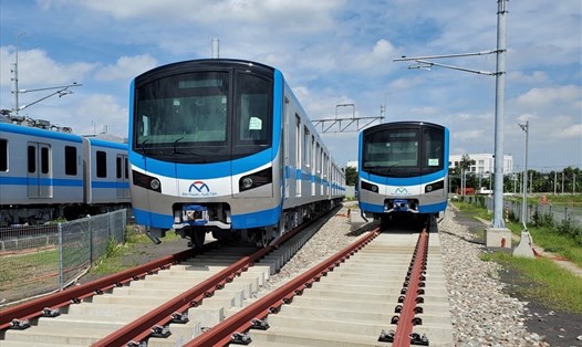 17 đoàn tàu metro số 1 đã được nhập về TPHCM, chờ triển khai chạy thử.  Ảnh: Phương Ngân