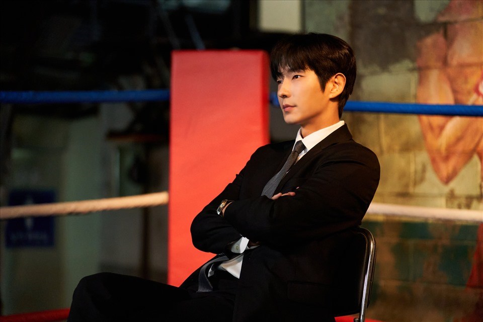 Lee Joon Gi không khoan nhượng khi đối diện kẻ thủ ác. Ảnh: CMH. Lee Joon Gi không khoan nhượng khi đối diện kẻ thủ ác. Ảnh: CMH.