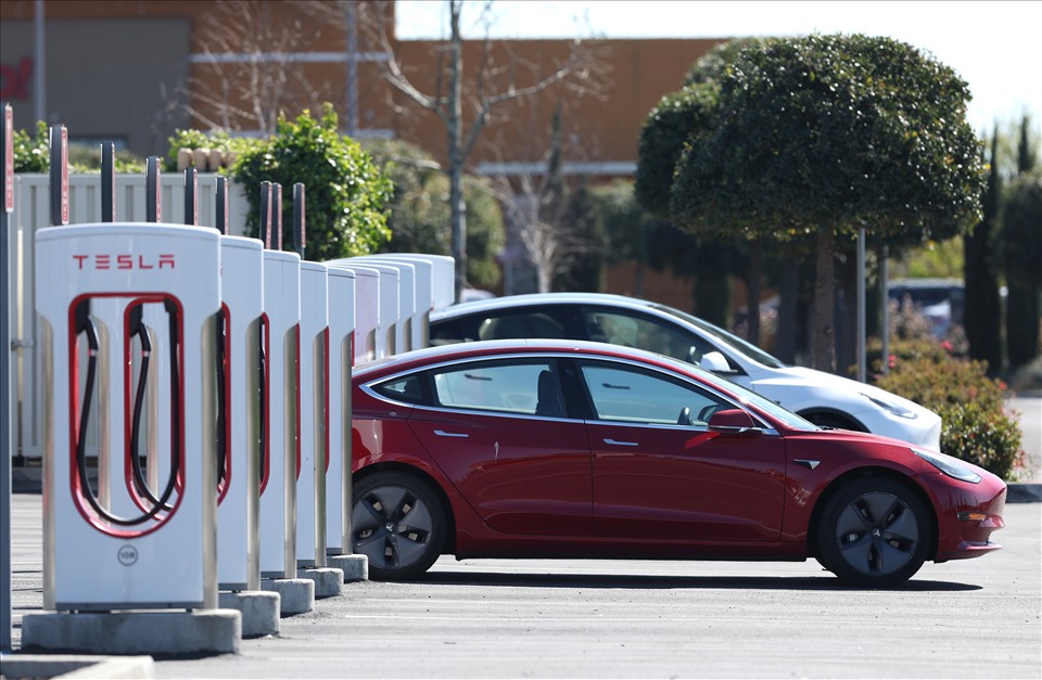 The wave of electric cars spreads globally