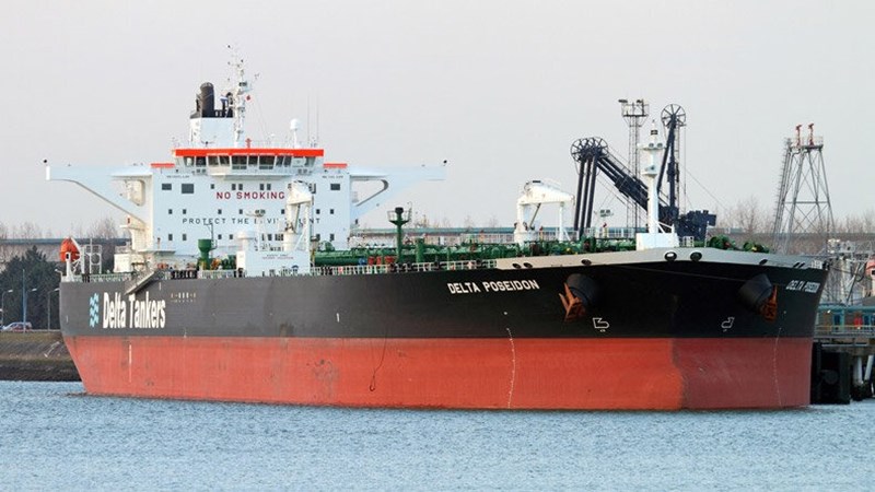 Iran seizes 2 Greek oil tankers