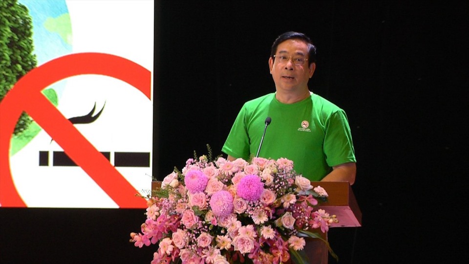 Thuốc lá gây độc cho môi trường, mỗi năm