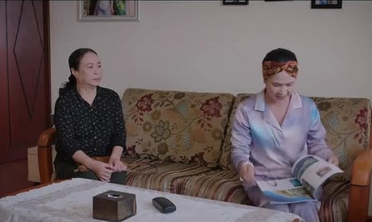Cảnh đối thoại giữa hai bà mẹ gây sốt trong tập mới "Thương ngày nắng về phần 2". Ảnh: NSX.