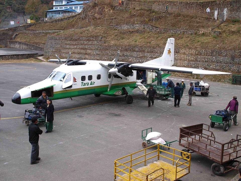 Passenger plane goes missing in Nepal