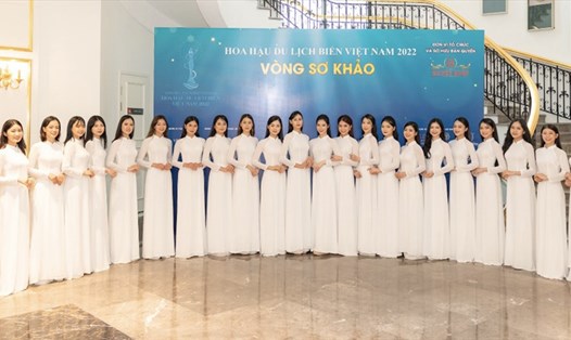 Các thí sinh tham gia vòng sơ tuyển cuộc thi Hoa hậu du lịch biển Việt Nam tại khu vực phía Bắc.