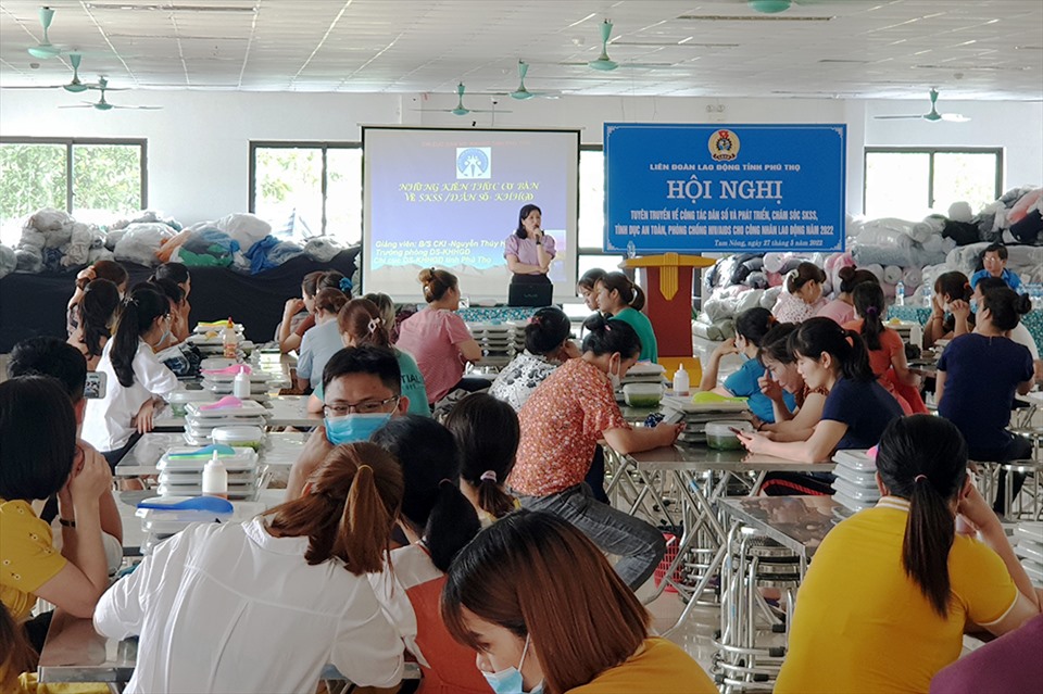 Phú Thọ: Phát bao caosu miễn phí cho hơn 300 đoàn viên, người lao động