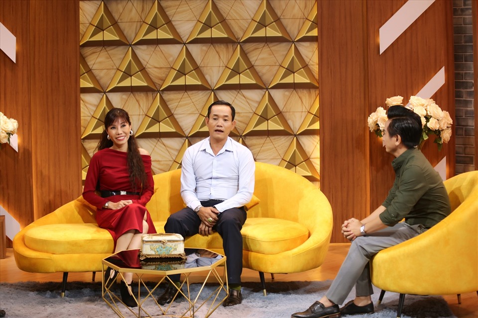 Thuận vợ thuận chồng: Người vợ xót xa vì chồng thuyền trưởng đi làm phụ hồ