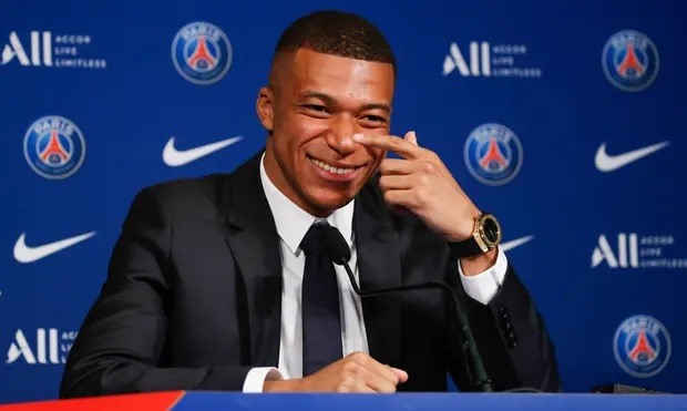 Mbappe đã trở thành "Vua" ở PSG như thế nào?