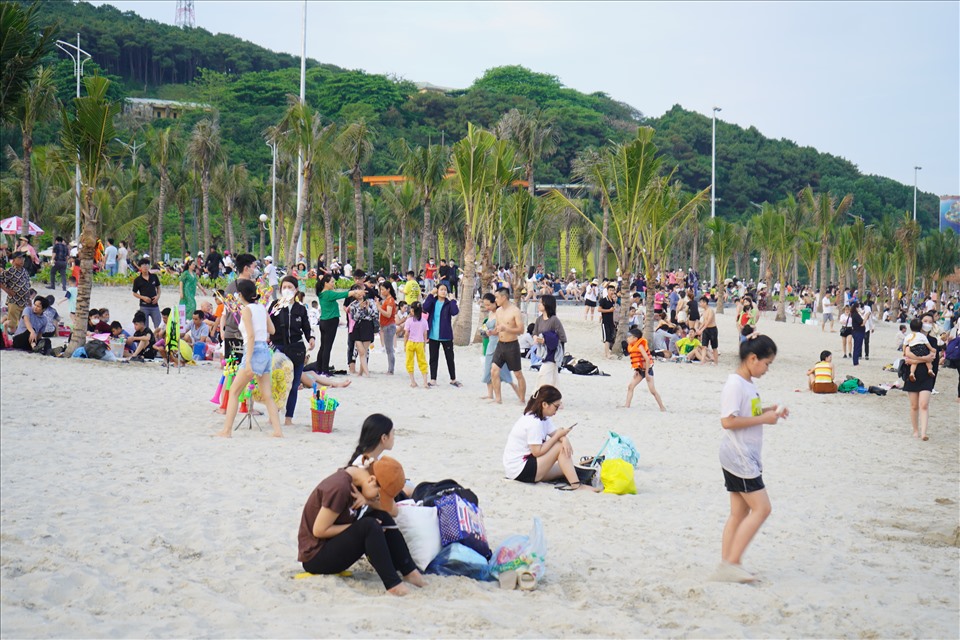 Hải Phòng đón 250.000 lượt khách du lịch trong đợt nghỉ lễ. Ảnh: Mai Dung