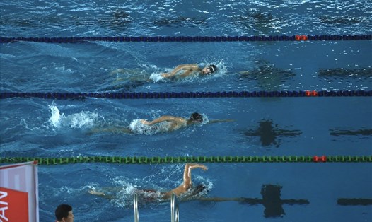Tuyển bơi Việt Nam nỗ lực tập luyện hướng đến SEA Games 31. Ảnh: An Nguyên