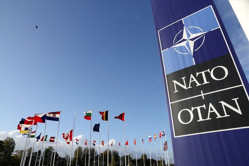 Sweden’s ruling party split on NATO membership