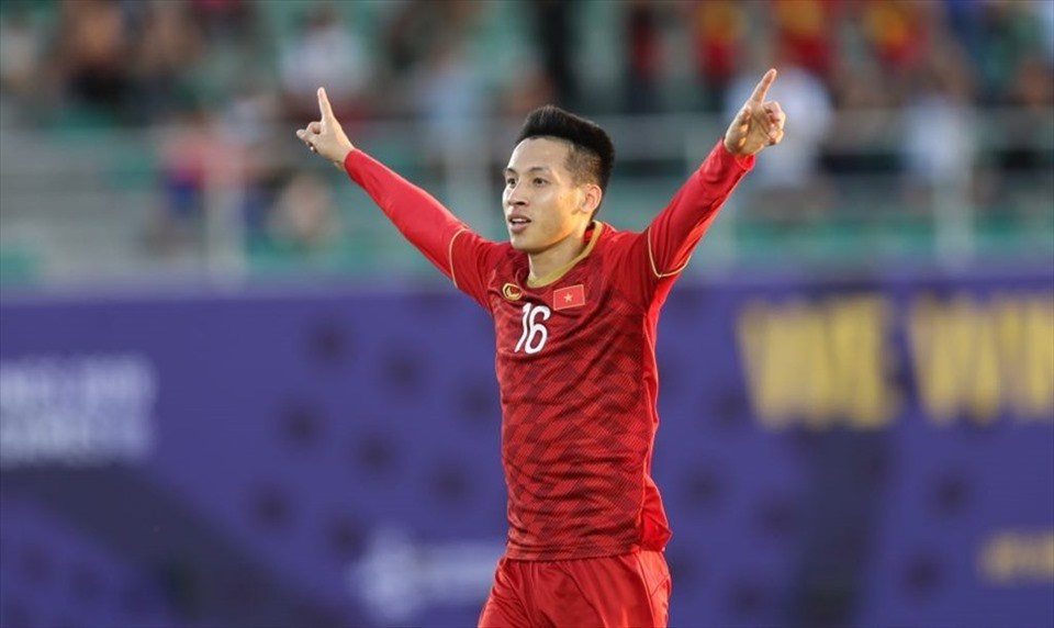 Hùng Dũng đeo băng đội trưởng U23 Việt Nam trong trận ra quân SEA Games 31. Ảnh: TL Hùng Dũng đeo băng đội trưởng U23 Việt Nam trong trận ra quân SEA Games 31. Ảnh: TL