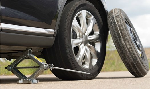 Bảo dưỡng lốp xe ôtô đúng cách sẽ giúp cho xe vận hành một cách tốt nhất. Ảnh: Caranddriver