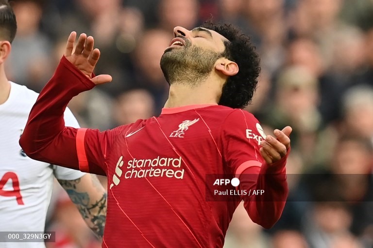 Chia điểm, Liverpool và Tottenham cùng rơi vào thế khó