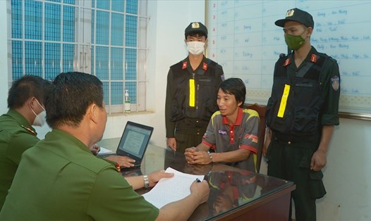 Phạm Văn Nguyên tại trụ sở cơ quan Công an. Ảnh: T.X