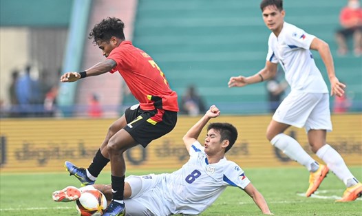 U23 Timor-Leste (áo đỏ) bị đánh giá yếu nhất bảng A môn bóng đá nam SEA Games 31. Ảnh: Hải Nguyễn