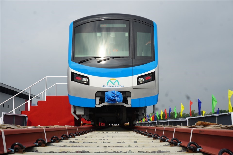 Tháo "nút thắt" để tuyến metro số 1 về đích cuối năm 2023