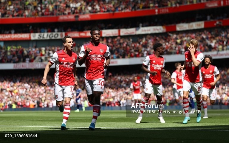 Arsenal tiến gần tới vé Champions League